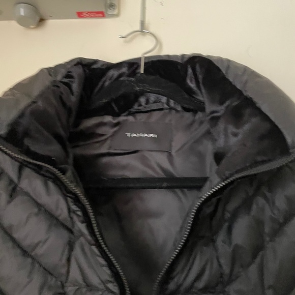Tahari medium weight jacket - Picture 2 of 4